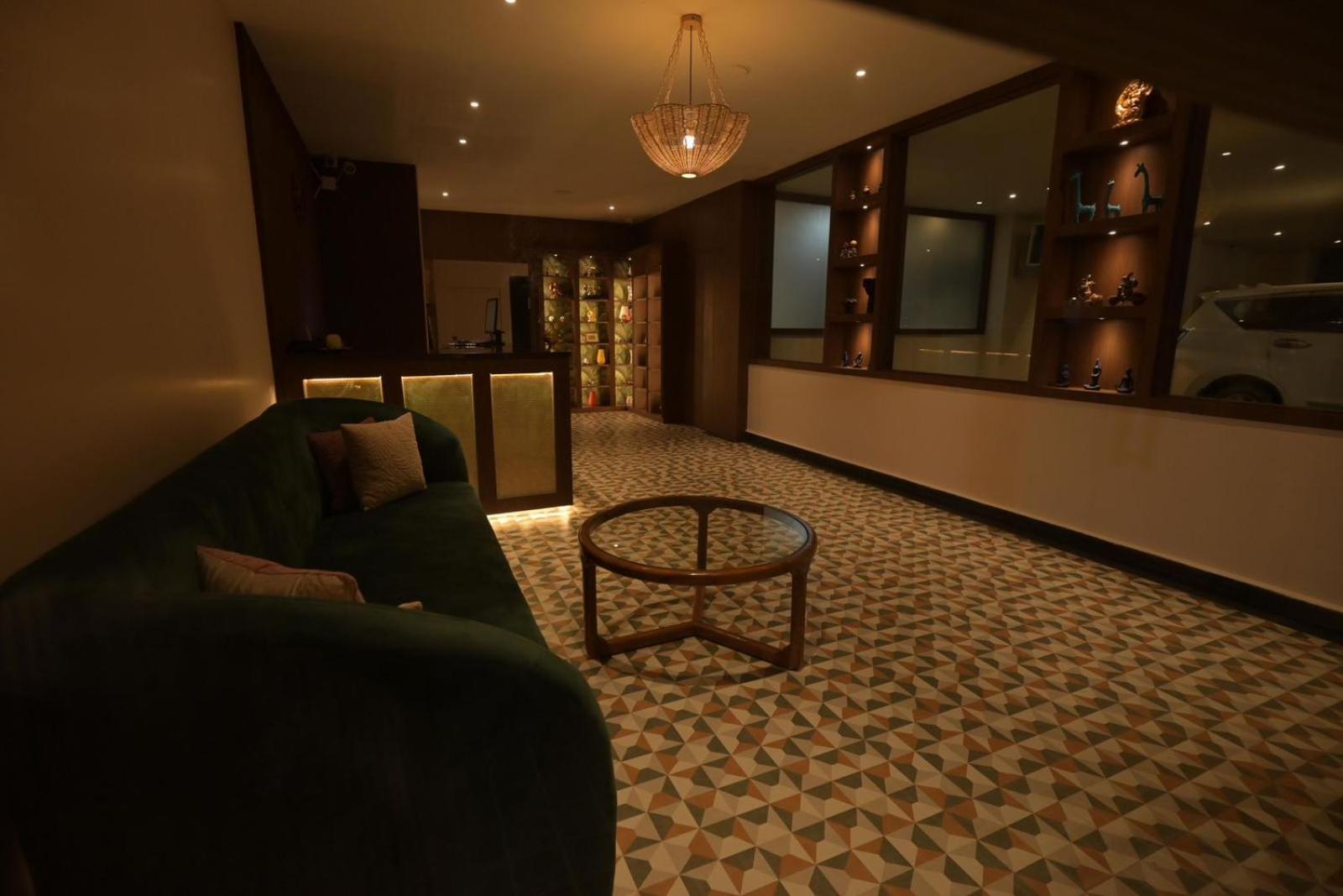 The Dibrugarh Address Hotel Luaran gambar