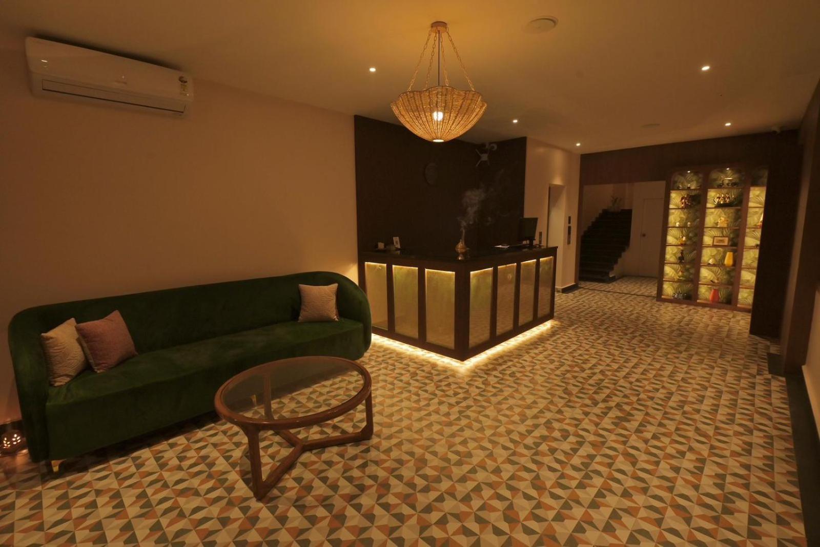 The Dibrugarh Address Hotel Luaran gambar