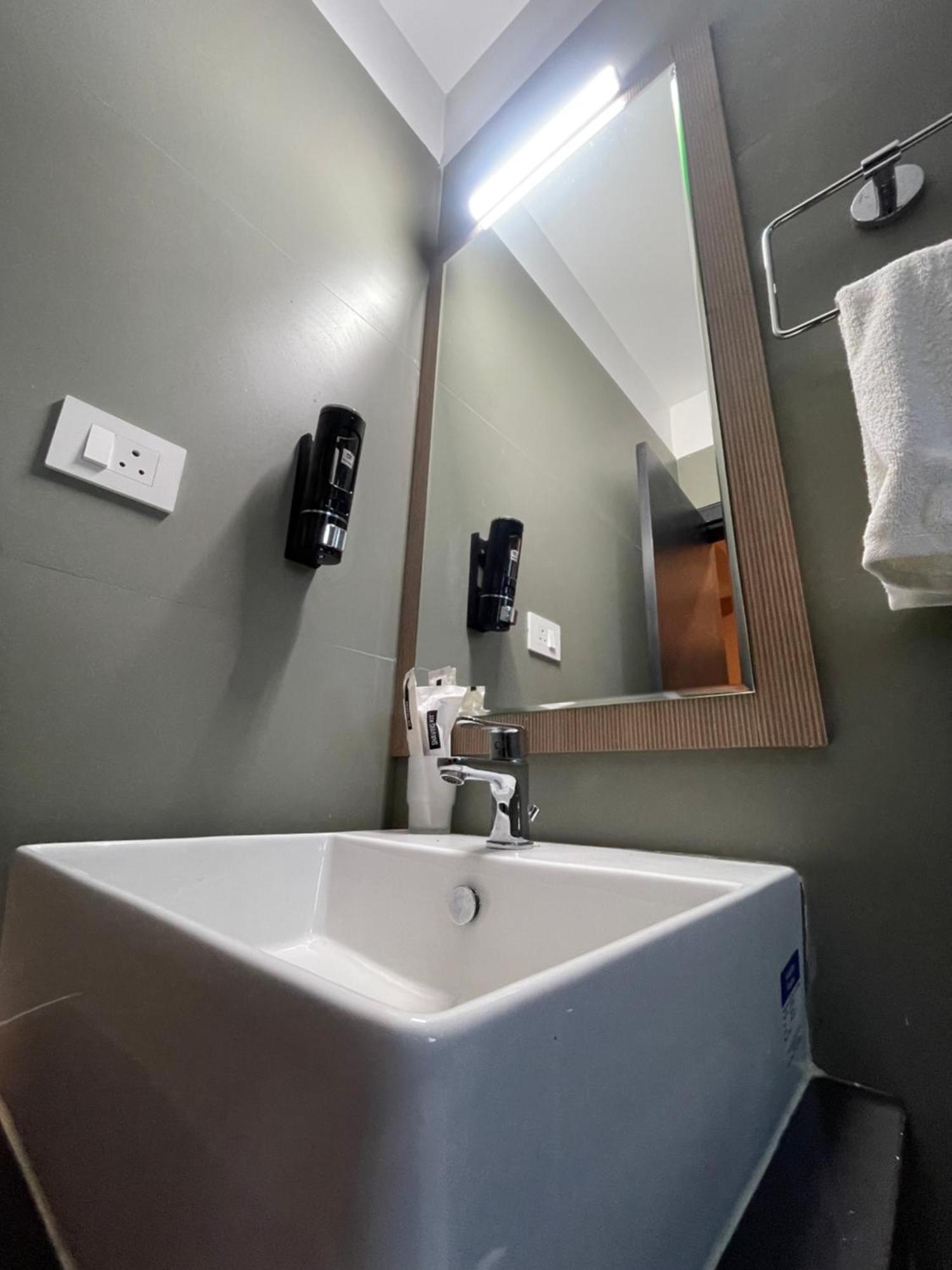 The Dibrugarh Address Hotel Luaran gambar