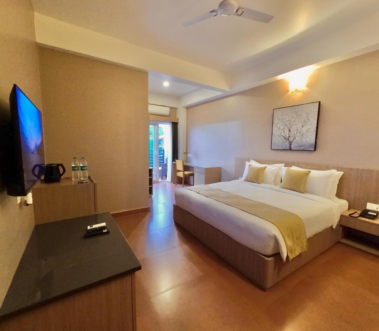 The Dibrugarh Address Hotel Luaran gambar